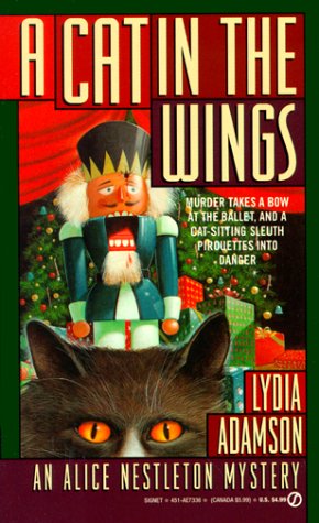 Book: A Cat in the Wings (Alice Nestleton Mystery)